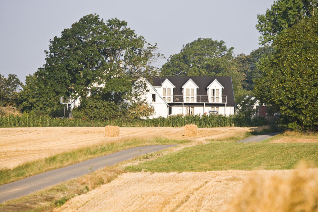 Quistgaarden Bed&Breakfast Spjellerup Exterior foto